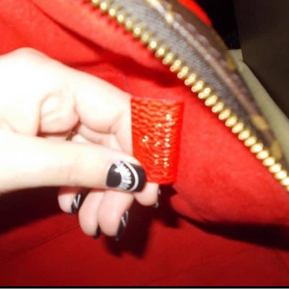 ♥️ AUTHENTIC Louis Vuitton Red Retiro NM ♥️ - Picture 10 of 15